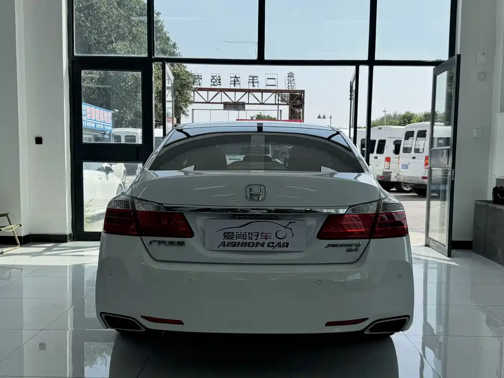 Honda Accord — миниатюра 6