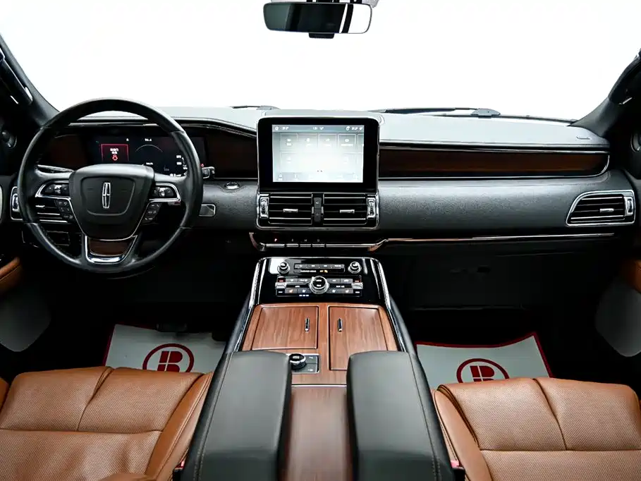 Lincoln Navigator 3.5T Premium Shine Edition, фото 13