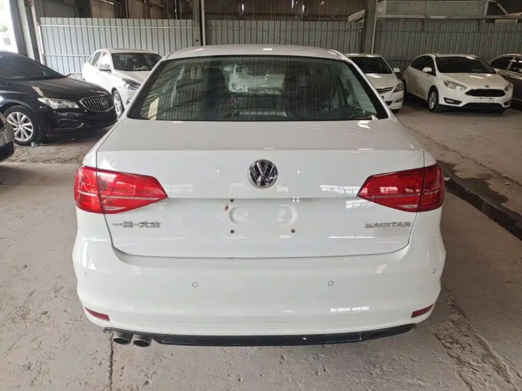Volkswagen Sagitar — миниатюра 6