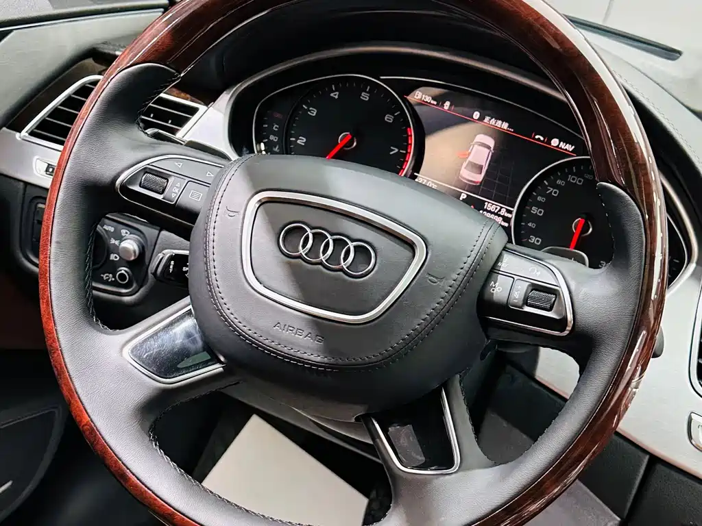 Audi A8 — миниатюра 26