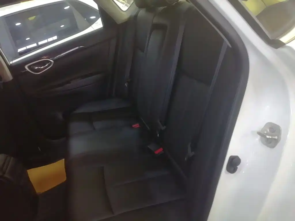 Nissan Sylphy — миниатюра 17