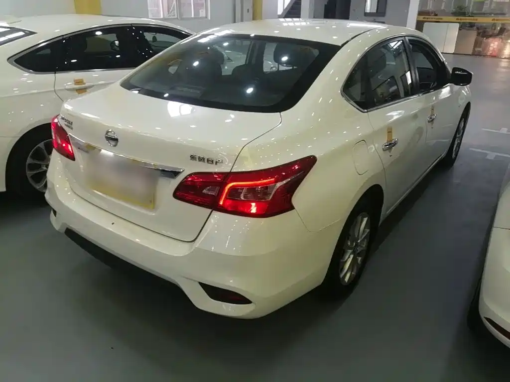 Nissan Sylphy — миниатюра 7