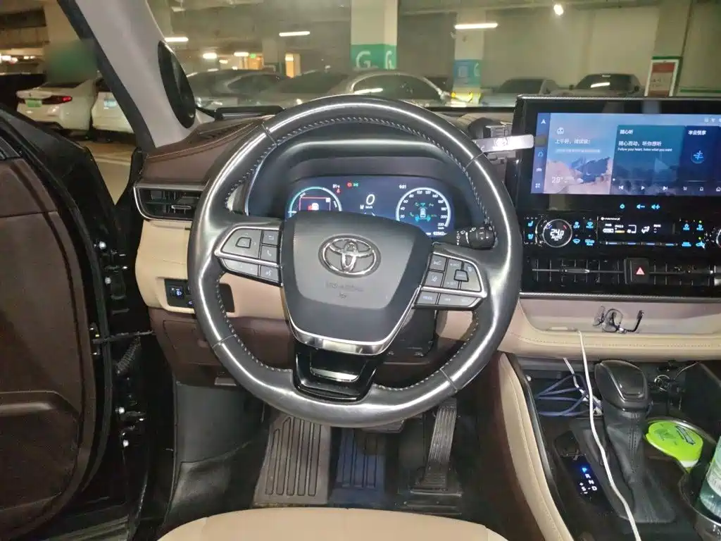 Toyota Highlander — миниатюра 3