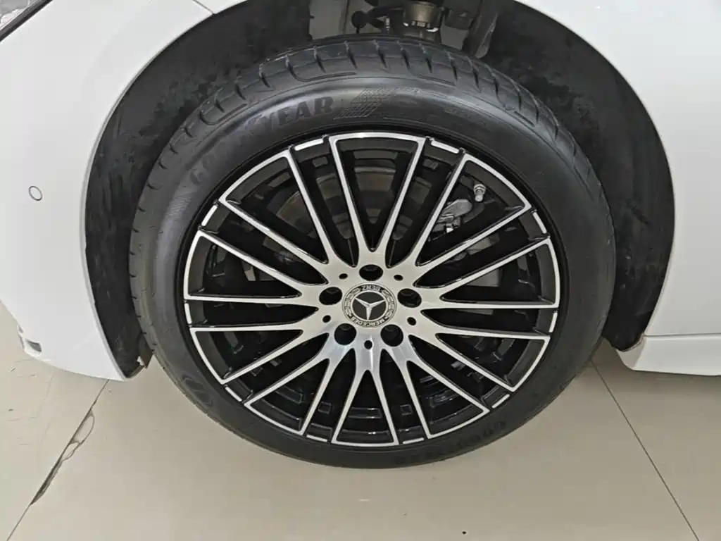 Mercedes-Benz C-Class — миниатюра 23