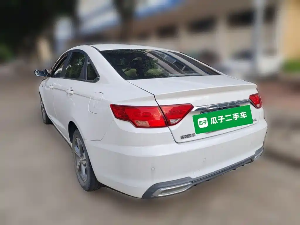 Geely Emgrand GL — миниатюра 4