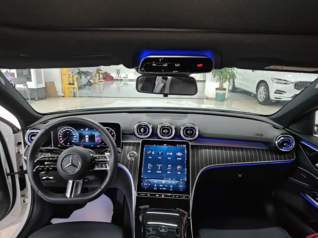Mercedes-Benz C-Class — миниатюра 10