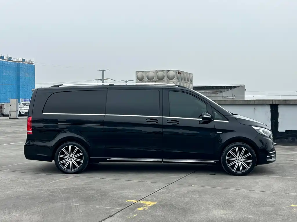 MERCEDES-BENZ V CLASS