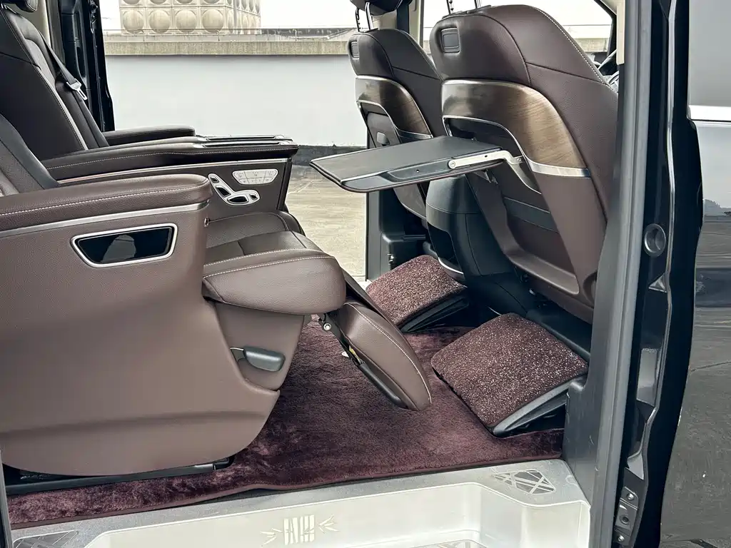 MERCEDES-BENZ V CLASS