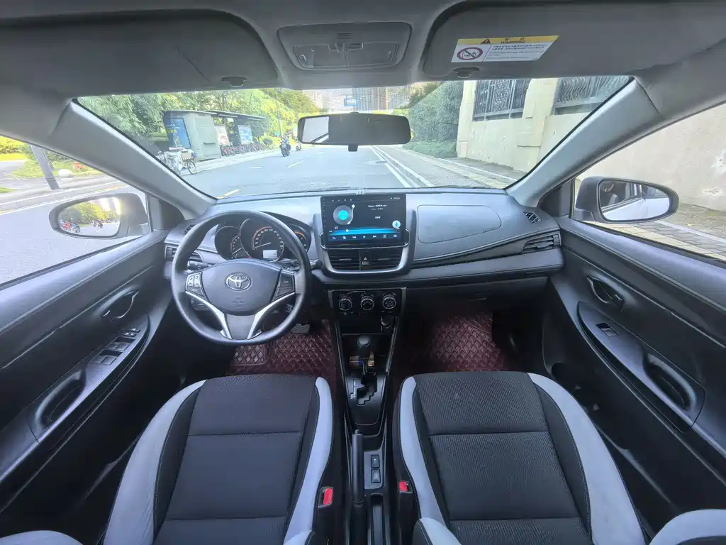 Toyota Yaris L — миниатюра 16