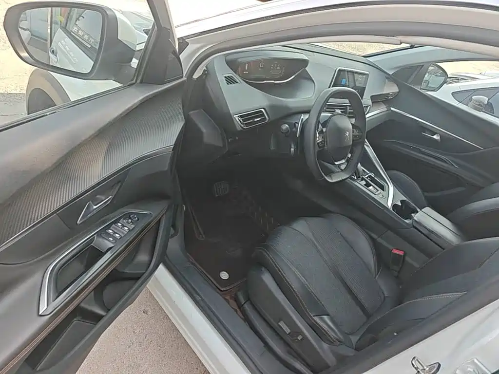 Peugeot 5008 — миниатюра 16