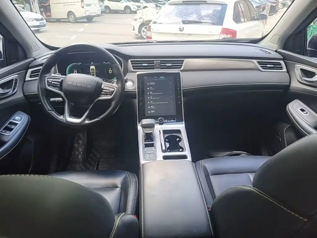 Roewe RX5 New Energy — миниатюра 10