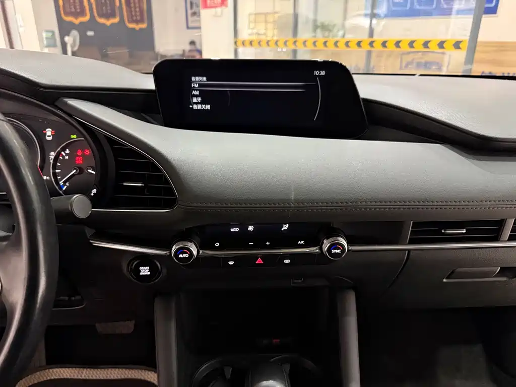 Mazda 3 Axela — миниатюра 14