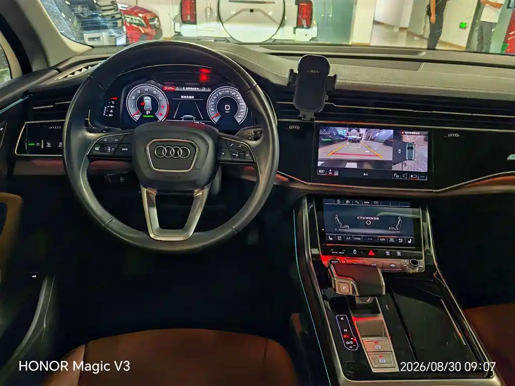 Audi Q7 — миниатюра 12