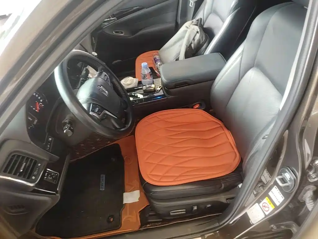 Toyota Crown — миниатюра 15