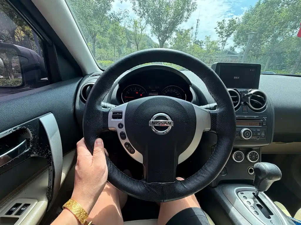 Nissan Qashqai — миниатюра 12
