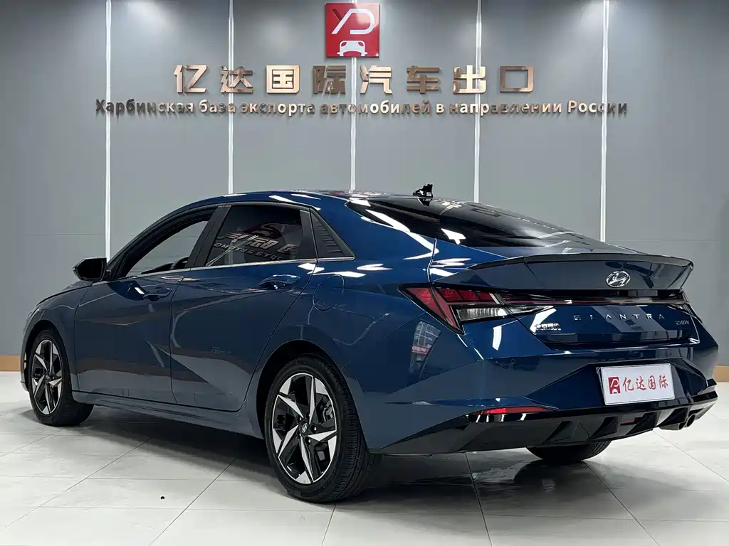 Hyundai Elantra — миниатюра 5
