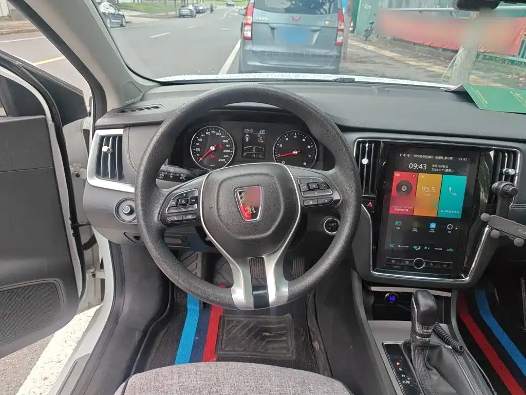 Roewe i6 Classic — миниатюра 11