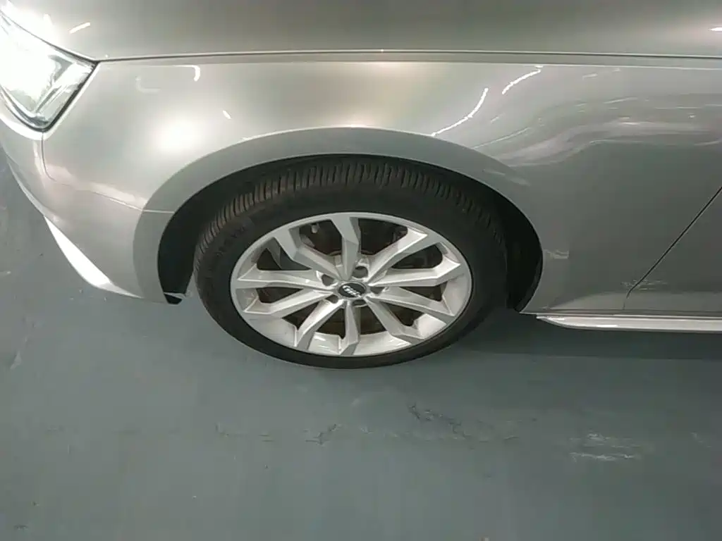 Audi A4L — миниатюра 23