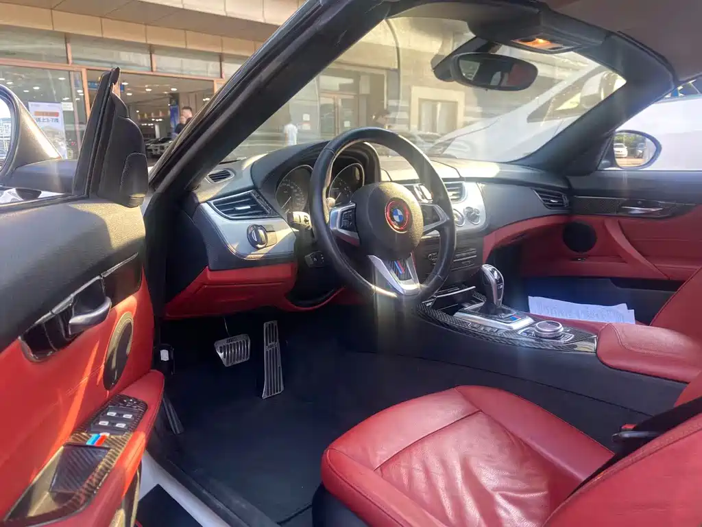 BMW Z4 — миниатюра 11