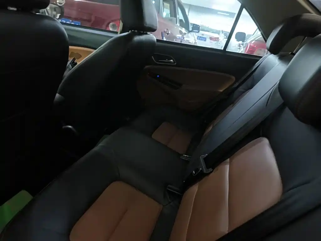 Geely King Kong — миниатюра 17