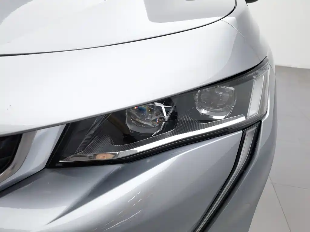 Peugeot 508 — миниатюра 7