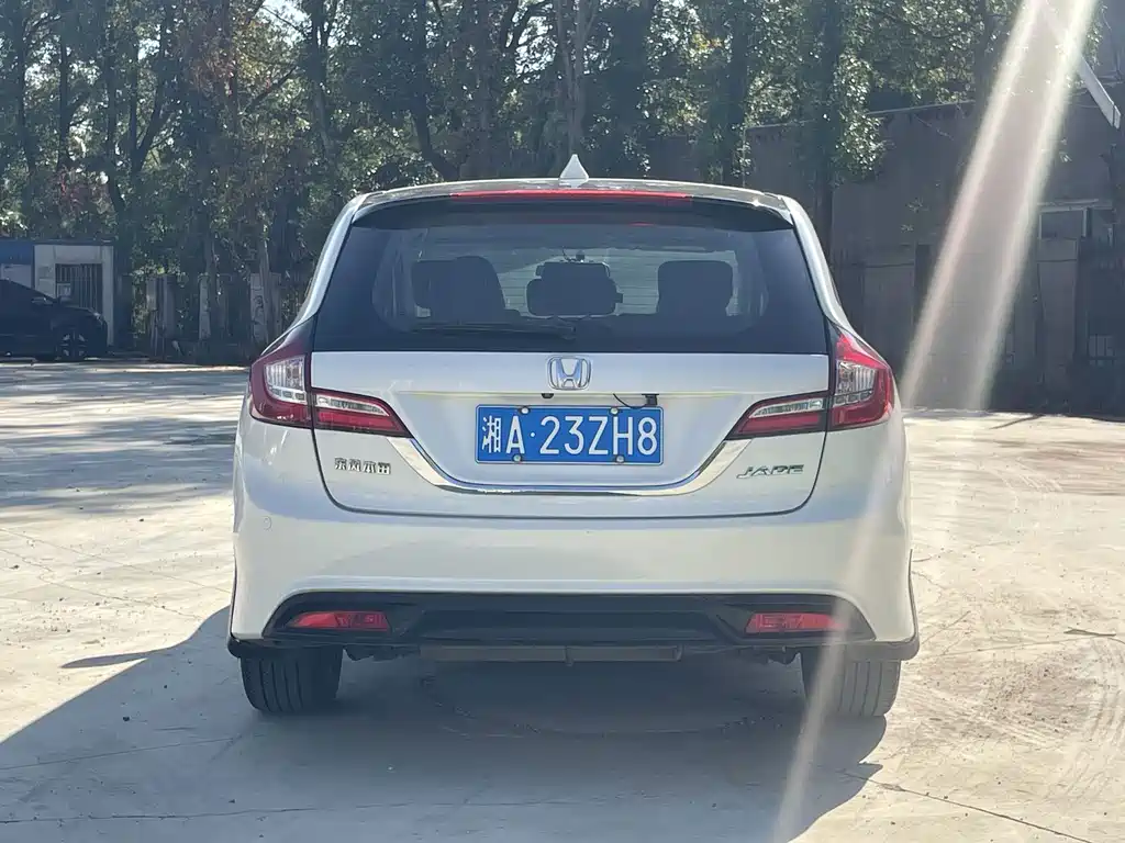 Honda Jade — миниатюра 8