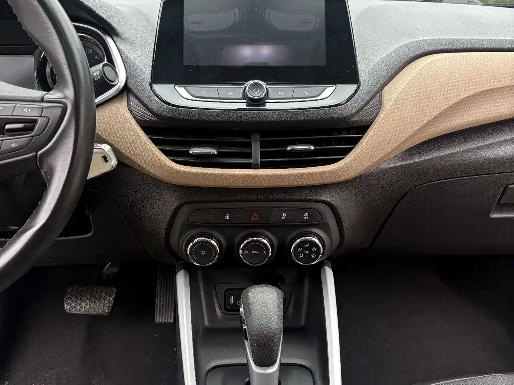 Chevrolet Cavalier — миниатюра 18