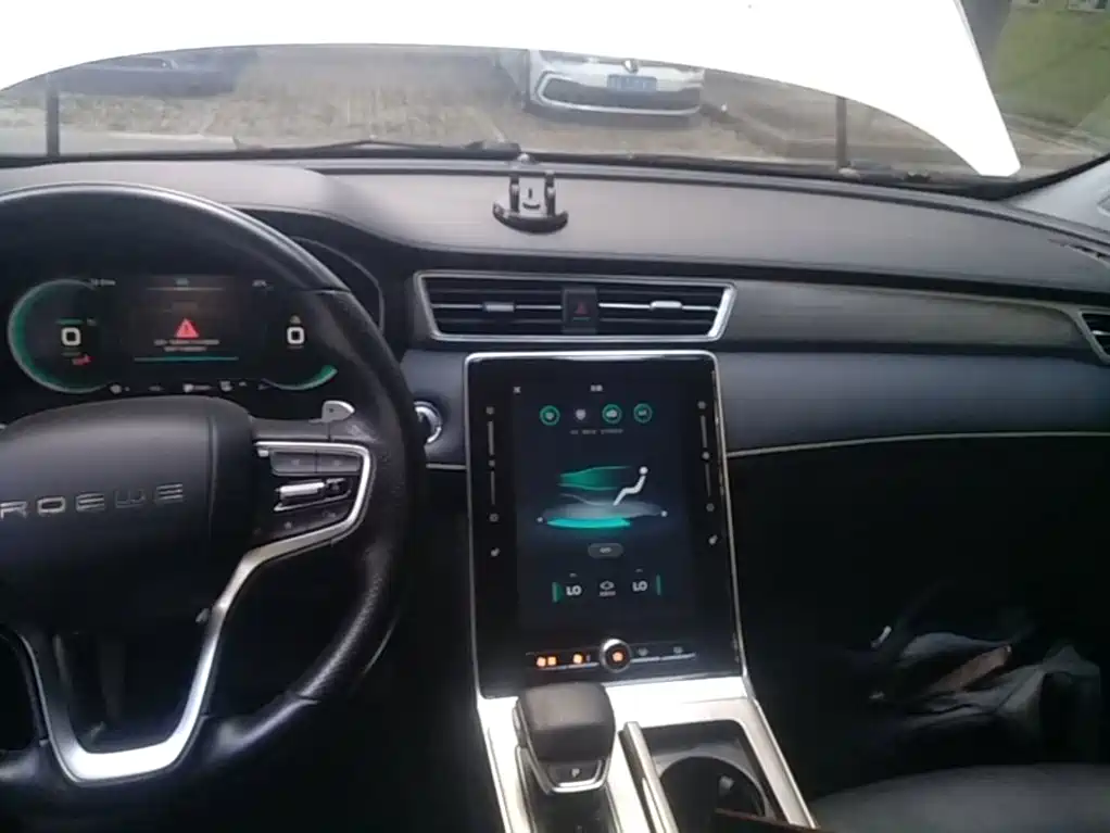 Roewe RX5 New Energy — миниатюра 13
