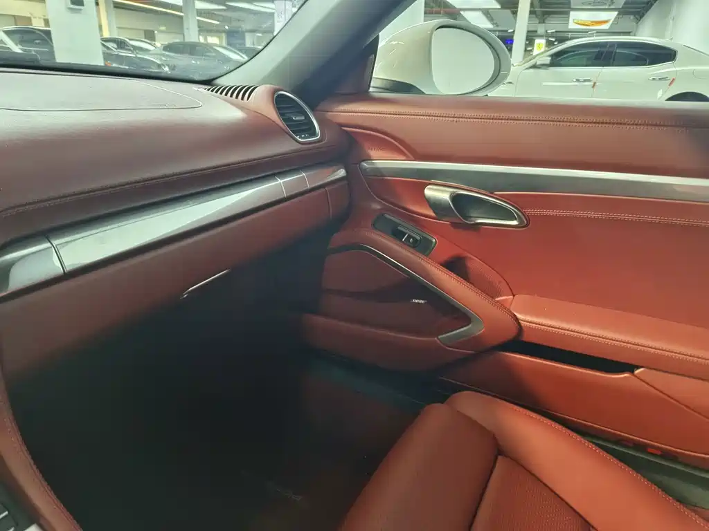 Porsche 718 — миниатюра 8