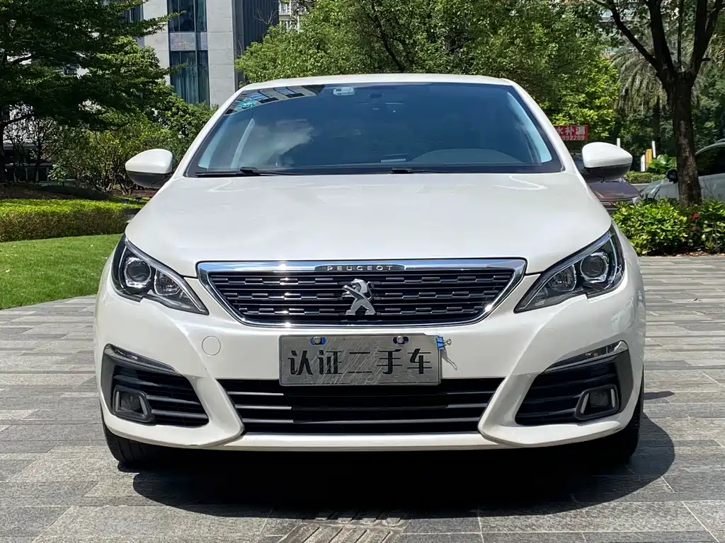 PEUGEOT  308