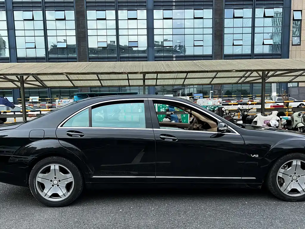 Mercedes-Benz S-Class — миниатюра 6