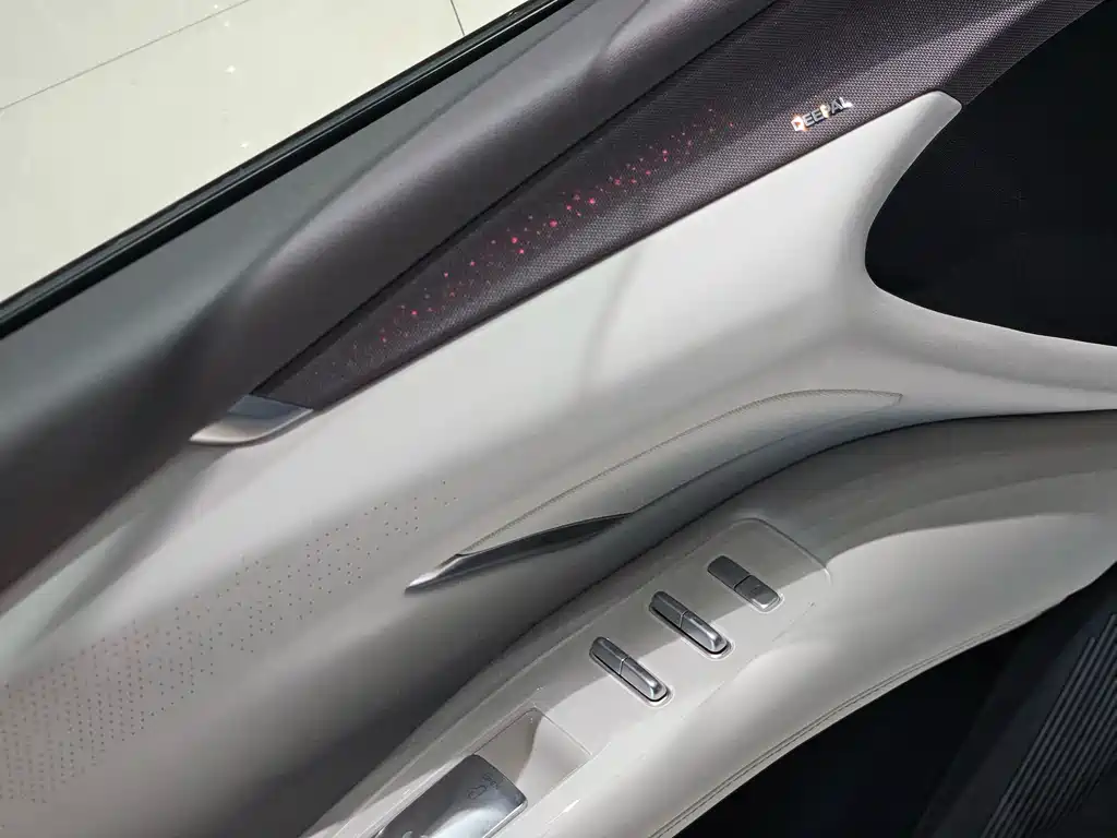 Changan Deepal DARK BLUE L07