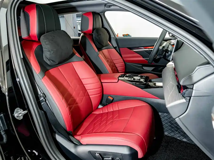 BMW 5 Series — миниатюра 21