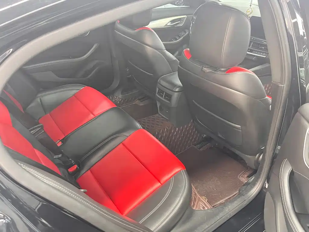 Cadillac CT5 — миниатюра 12