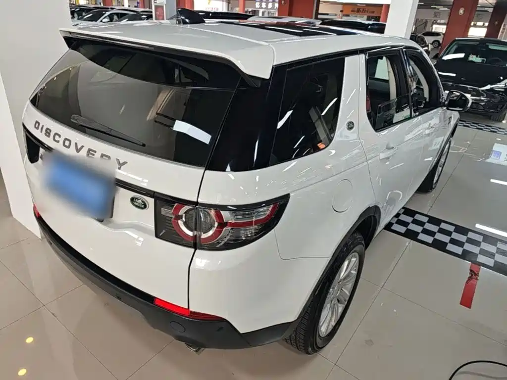 Land Rover Discovery Sport — миниатюра 7