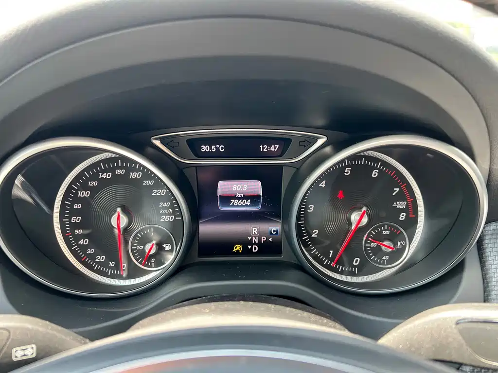Mercedes-Benz GLA — миниатюра 22