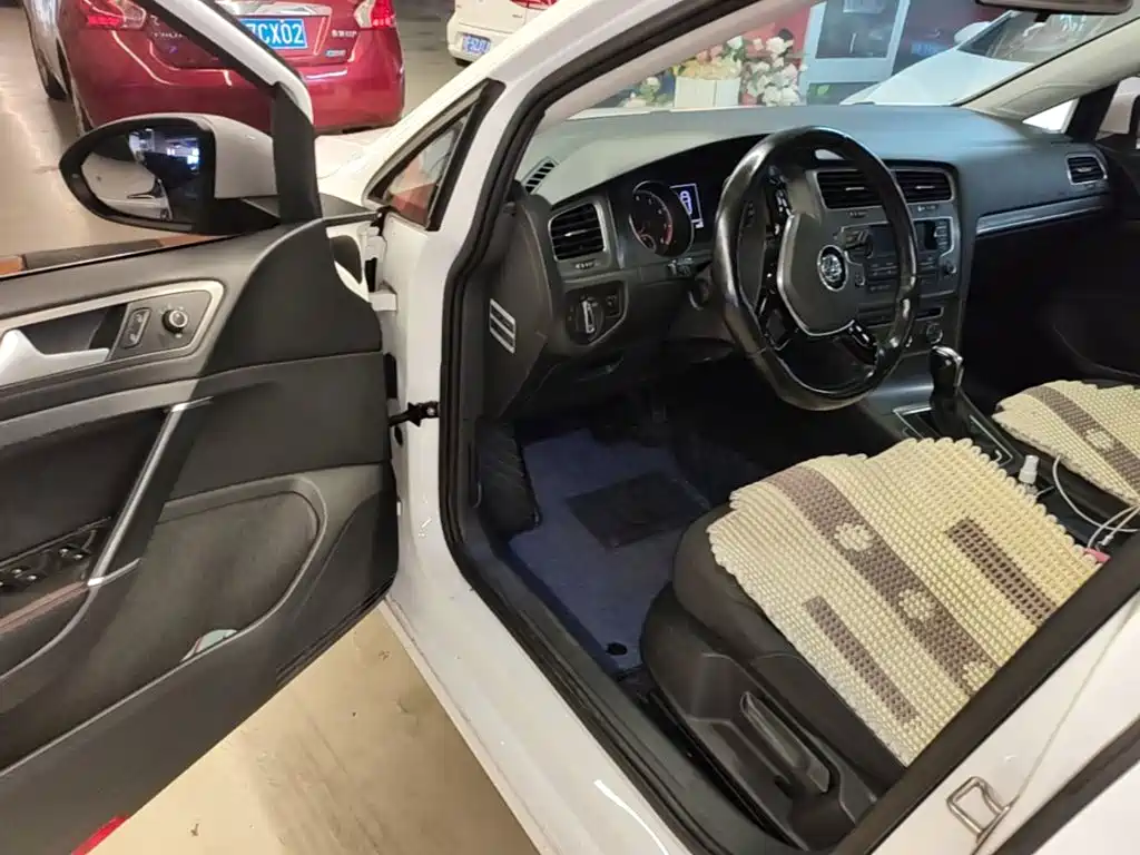 Volkswagen Golf — миниатюра 16