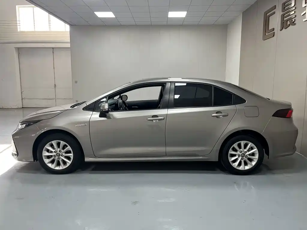 Toyota Corolla — миниатюра 12