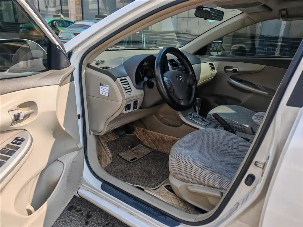 Toyota Corolla — миниатюра 5