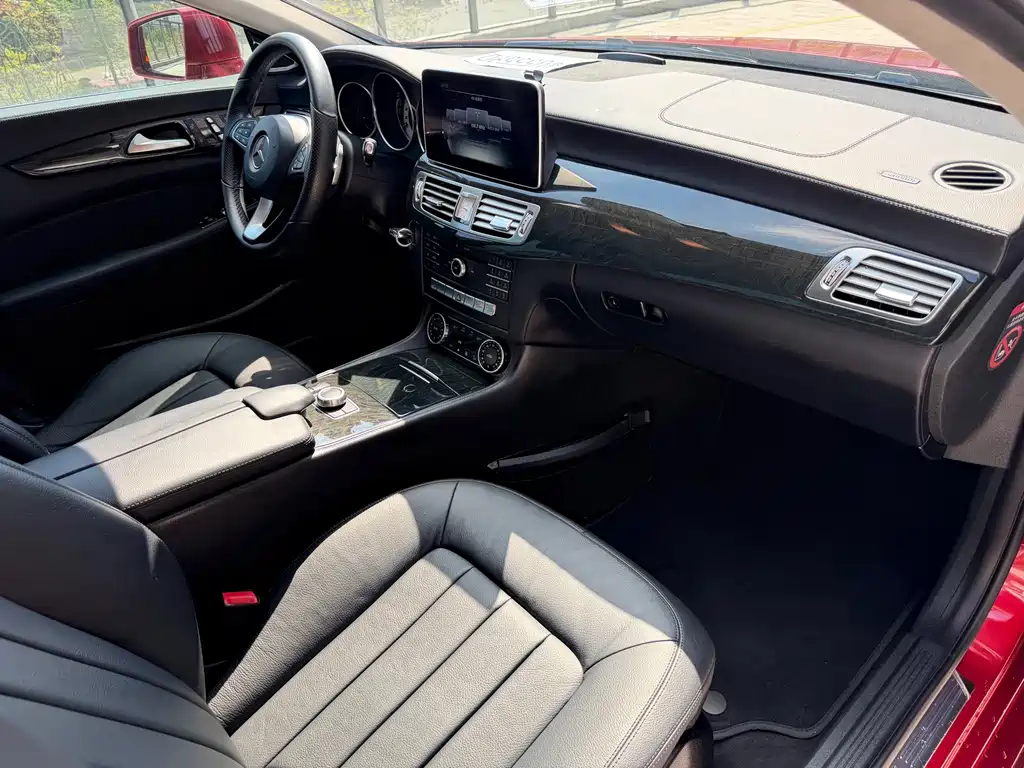 Mercedes-Benz CLS — миниатюра 10