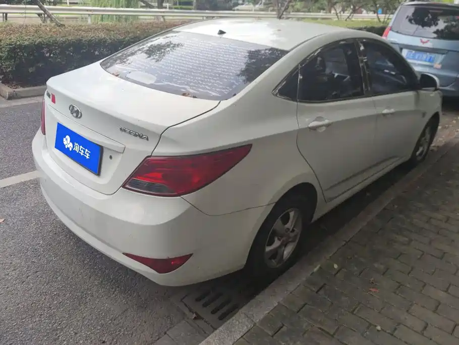 Hyundai Verna — миниатюра 3