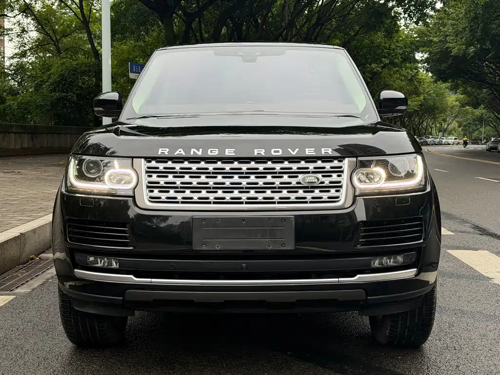 Land Rover Range Rover — миниатюра 2