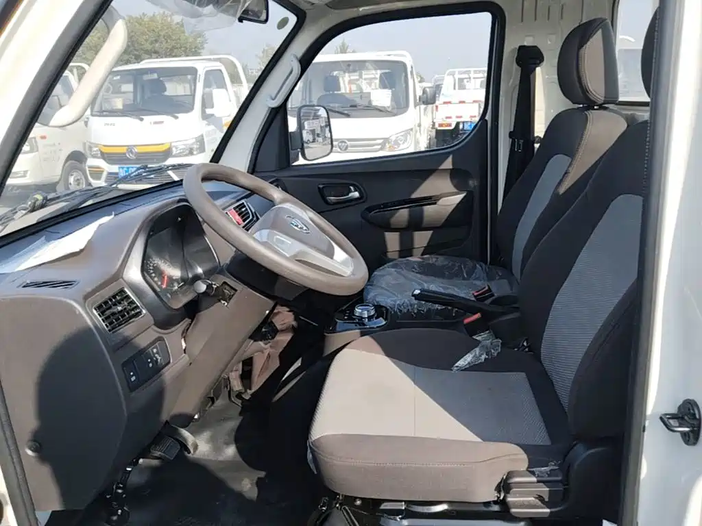Foton Xiangling M New Energy — миниатюра 17