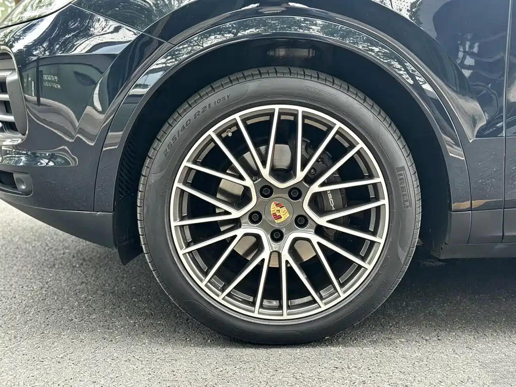 Porsche Cayenne — миниатюра 29