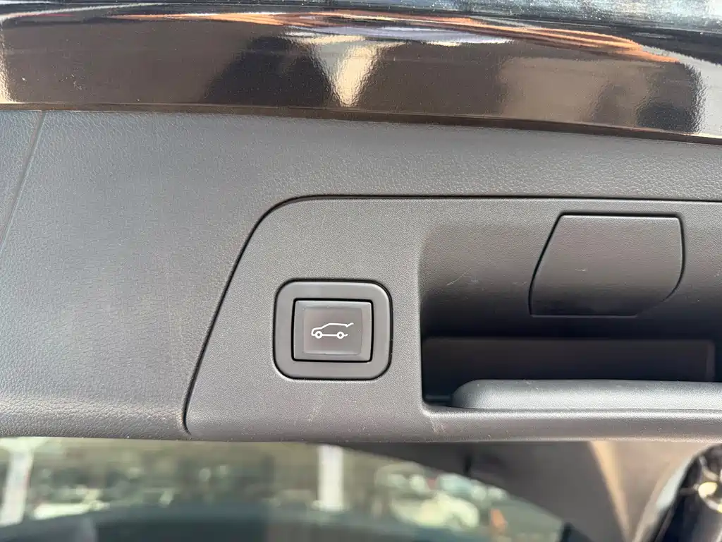Buick Envision S — миниатюра 13