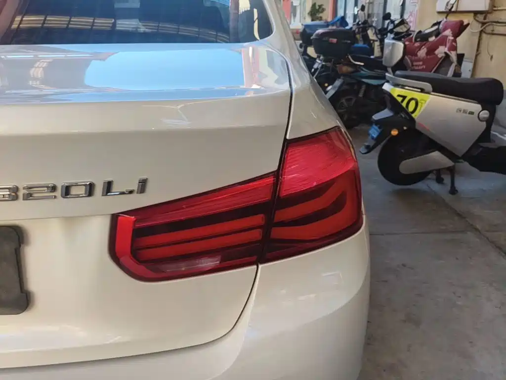 BMW 3 Series — миниатюра 8