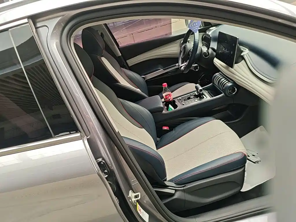 BYD Yuan Plus — миниатюра 25