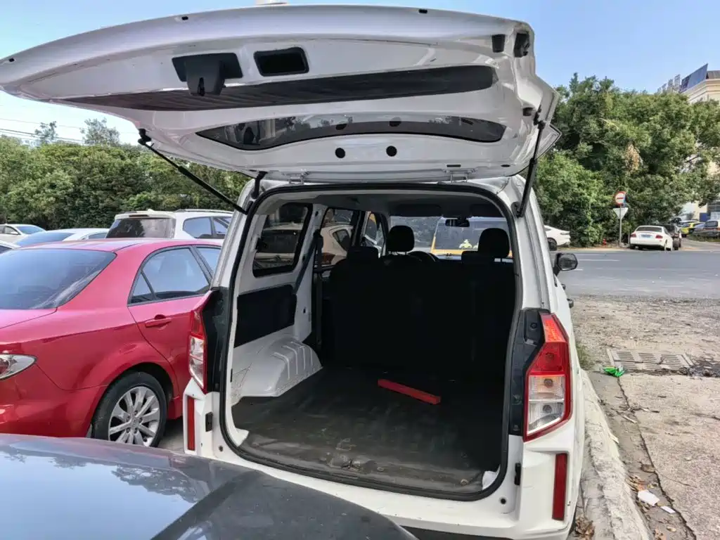 Wuling Hongguang PLUS — миниатюра 19