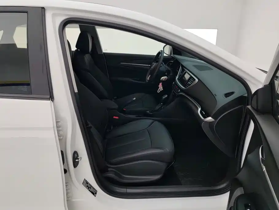 Buick Excelle — миниатюра 8