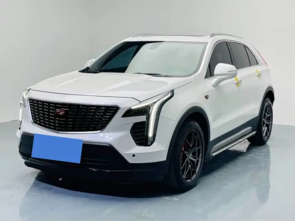 CADILLAC XT4